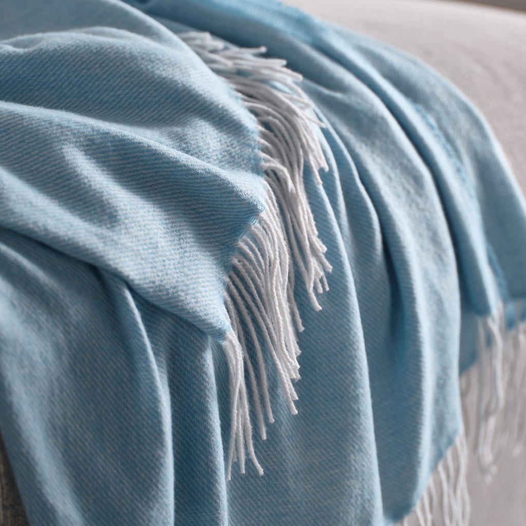 HOLMVI Throw - blue 120x160 cm