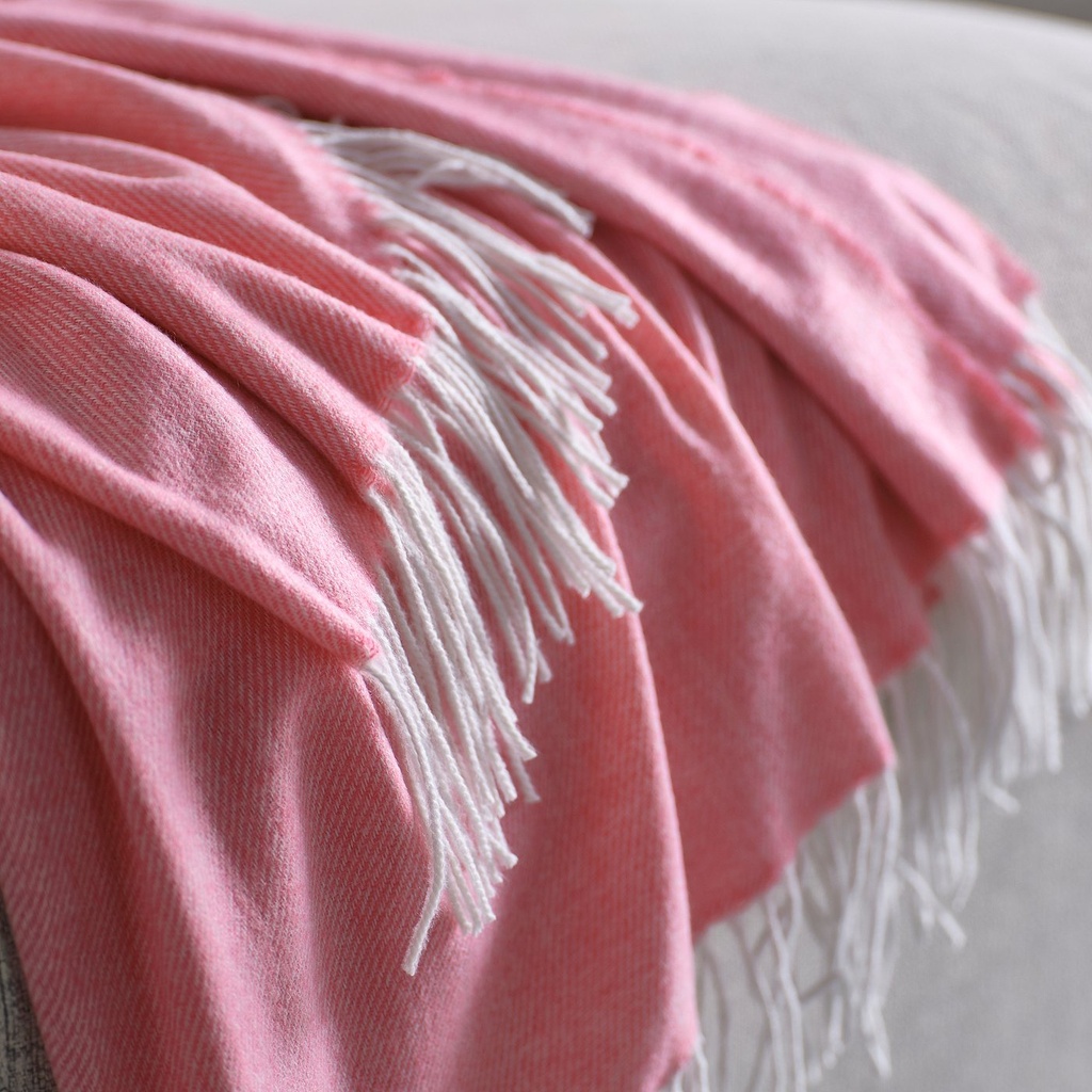 HOLMVI Throw - pink 120x160 cm
